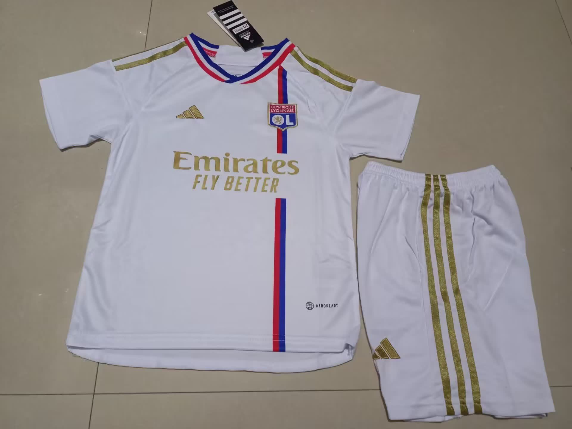 Lyon maillot domicile 23/24