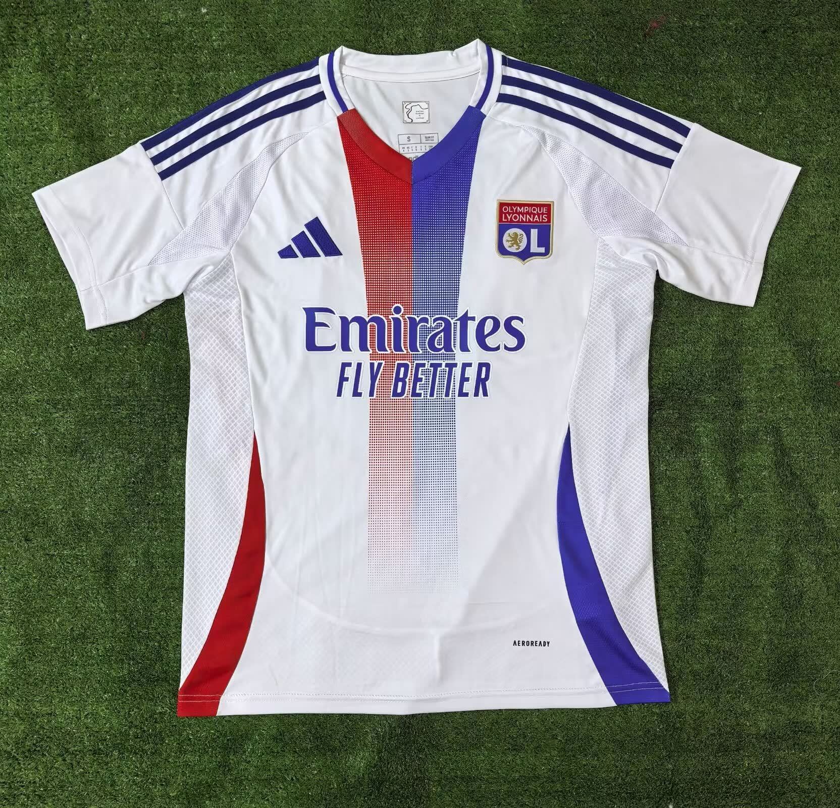 Lyon maillot domicile 24/25