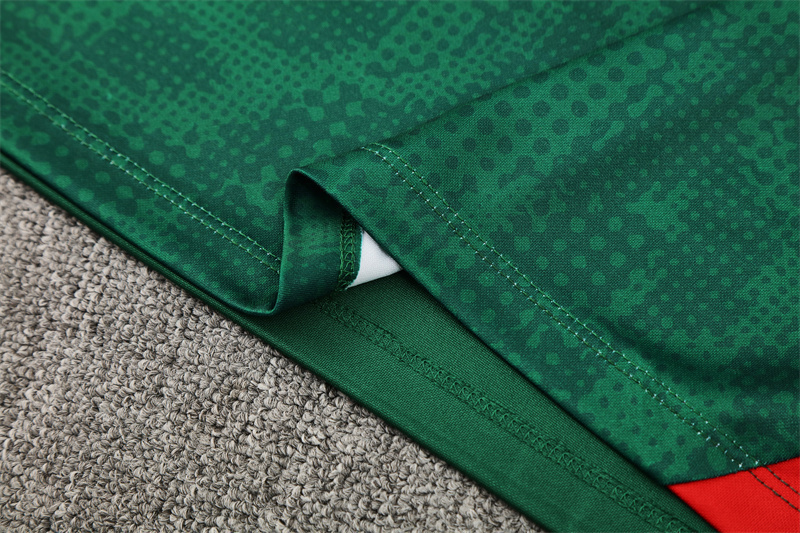 2025/26 AC Milan Green Half Pull Training Suit (Adults&Kids)